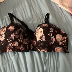 Torrid Size 40D new front close wire free bra !!